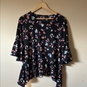 Gibson Blue and Black Ruffled Bell Sleeve Blouse